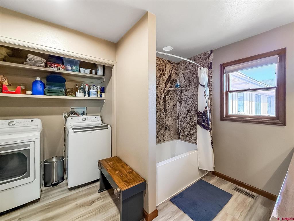 8806 Cottonwood Lane