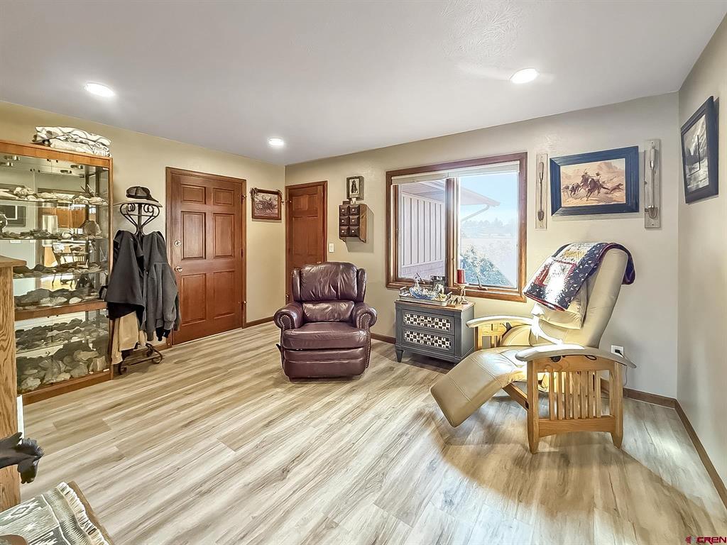 8806 Cottonwood Lane