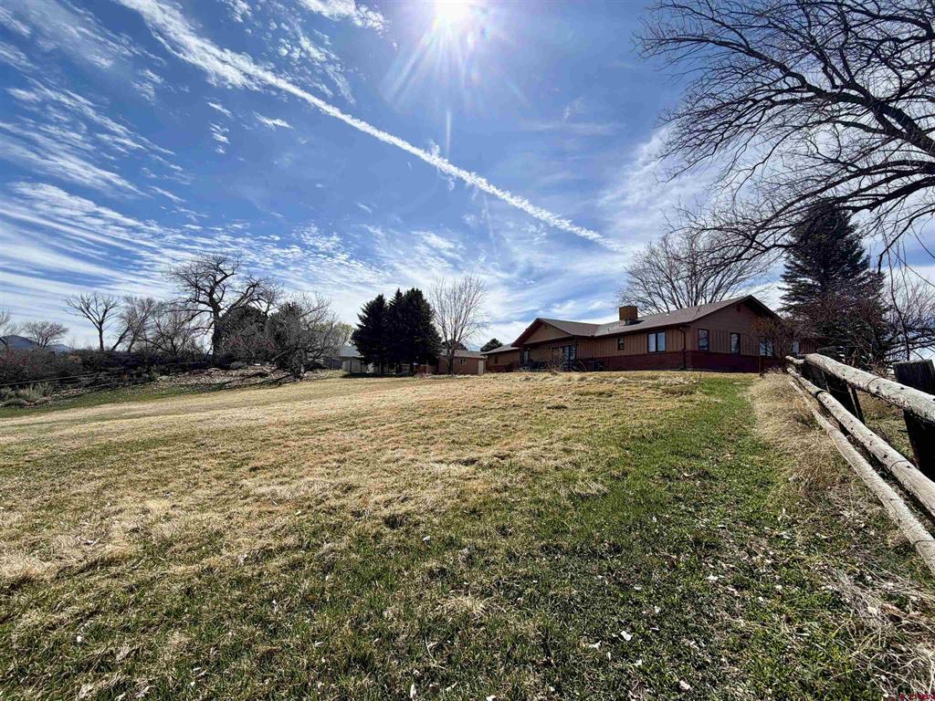 8806 Cottonwood Lane