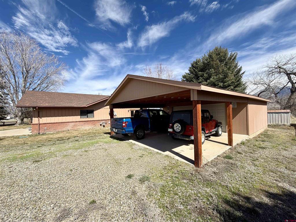 8806 Cottonwood Lane