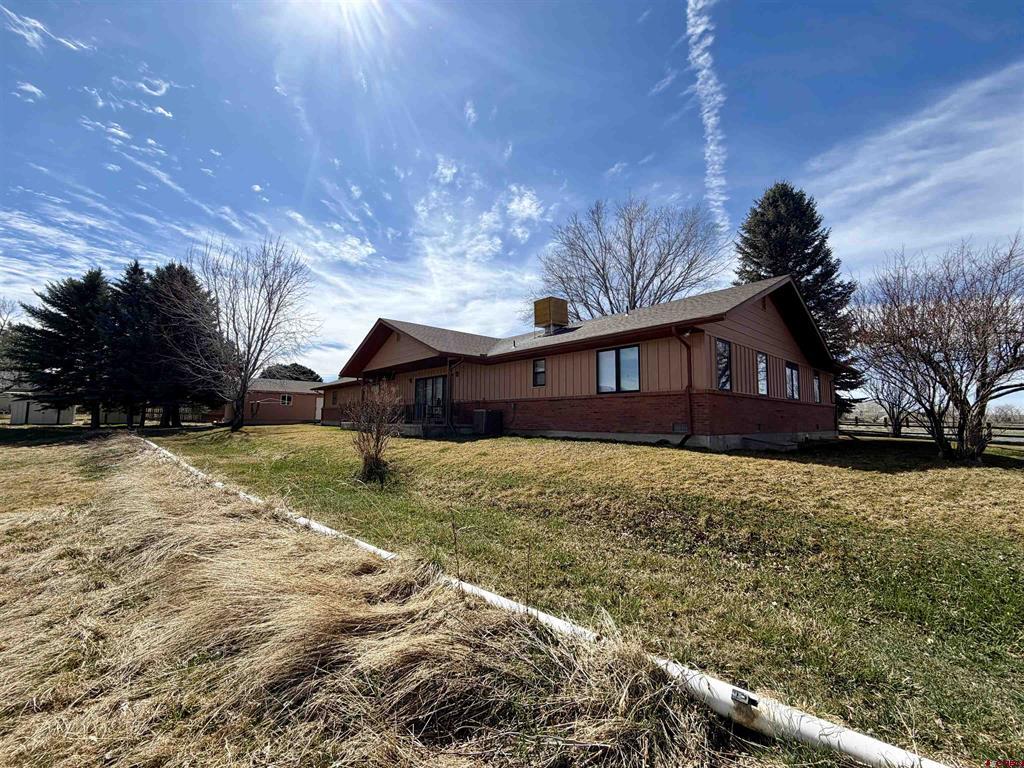 8806 Cottonwood Lane