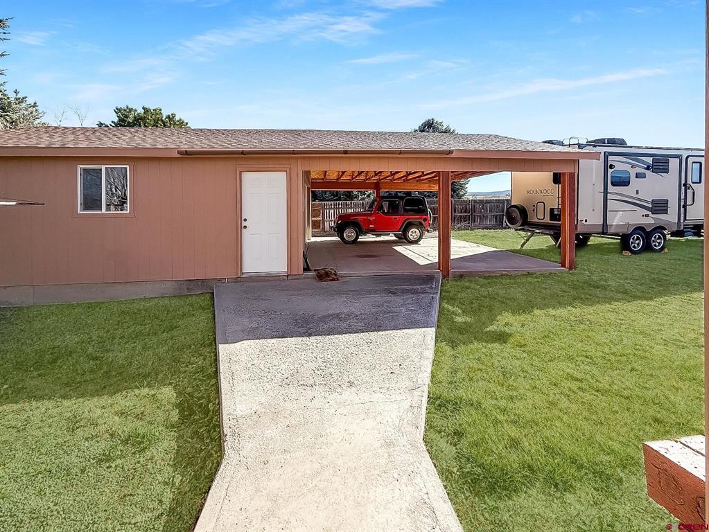 8806 Cottonwood Lane
