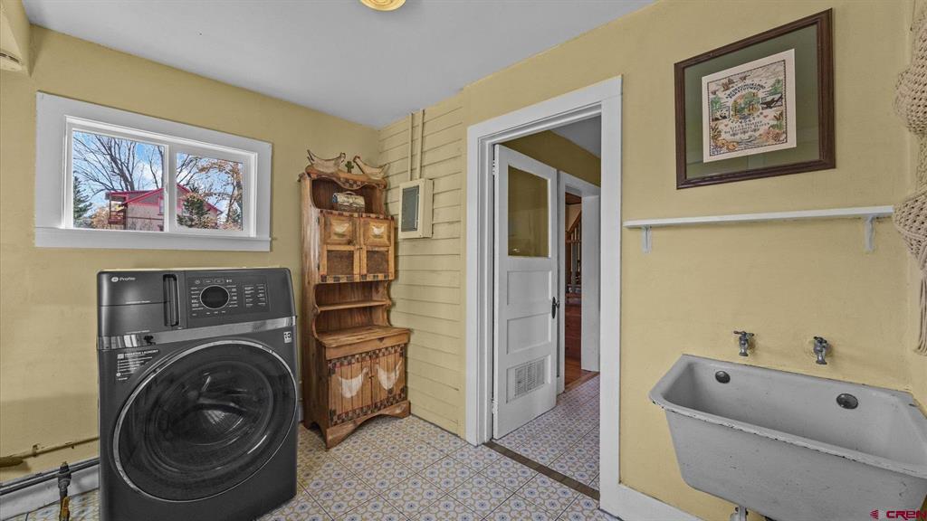 1222 3rd Street