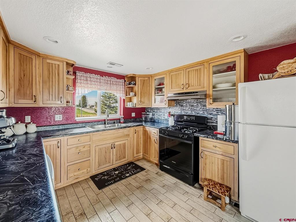 36432 Fruitland Mesa Road