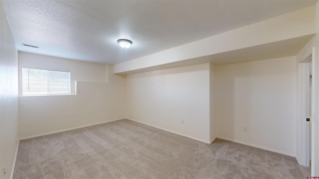 13687 Ragged Mountain Drive