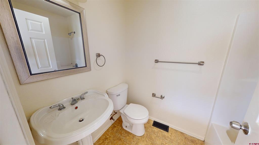 13687 Ragged Mountain Drive