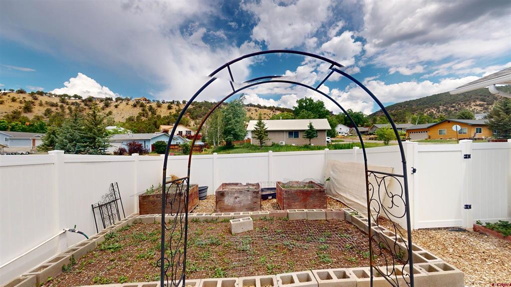 13571 Ragged Mountain Drive