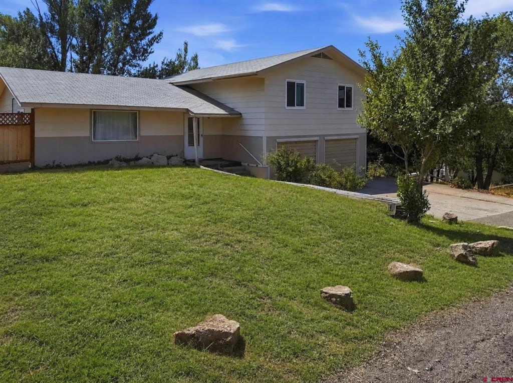 41 Pan American Avenue