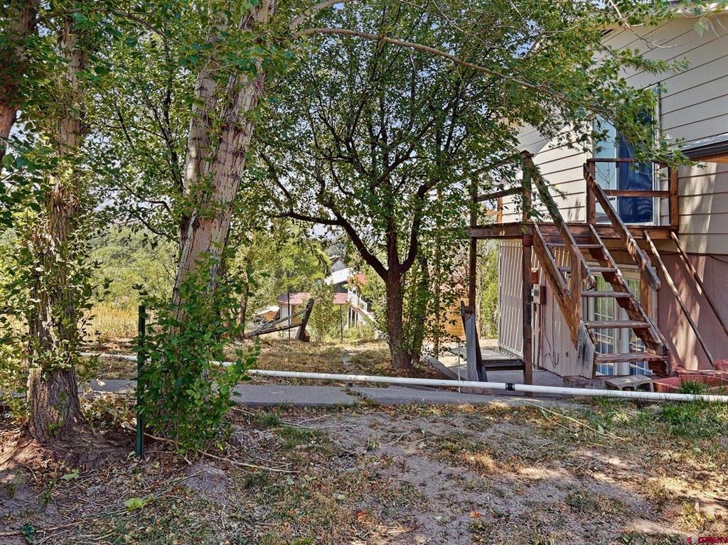 41 Pan American Avenue