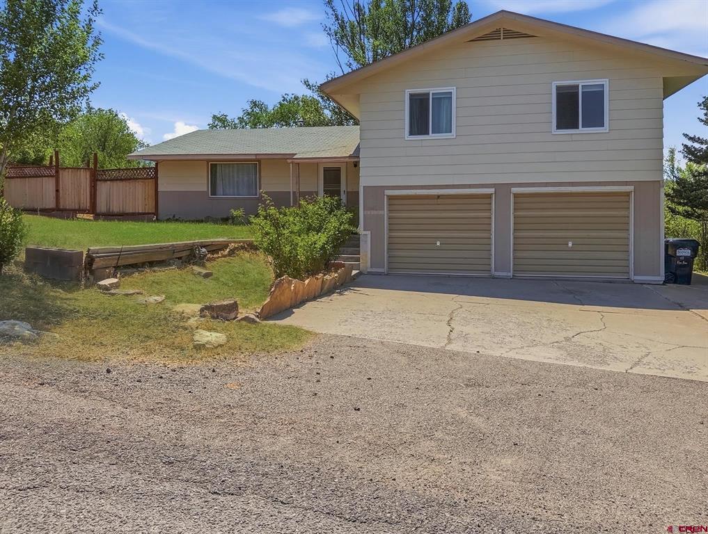 41 Pan American Avenue