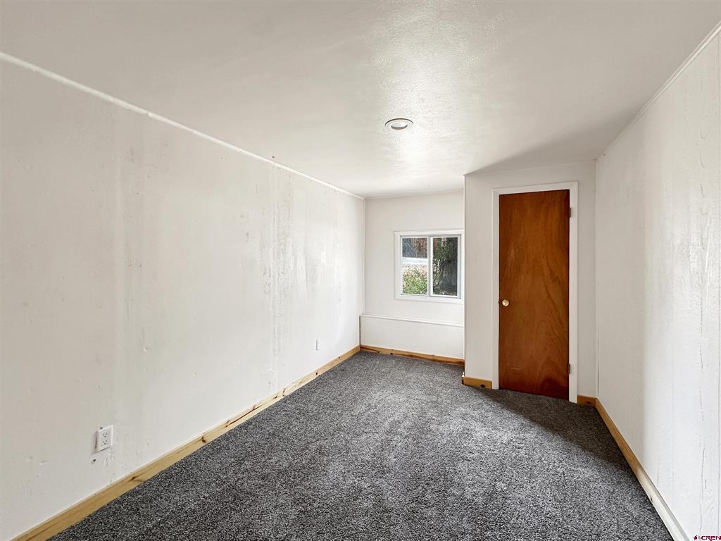 564 Cedar Avenue