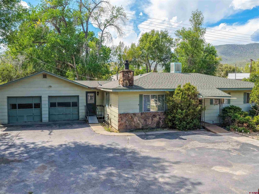 592 Grand Avenue
