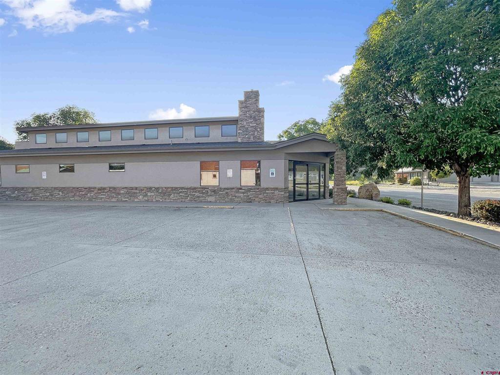 365 W Bridge Street