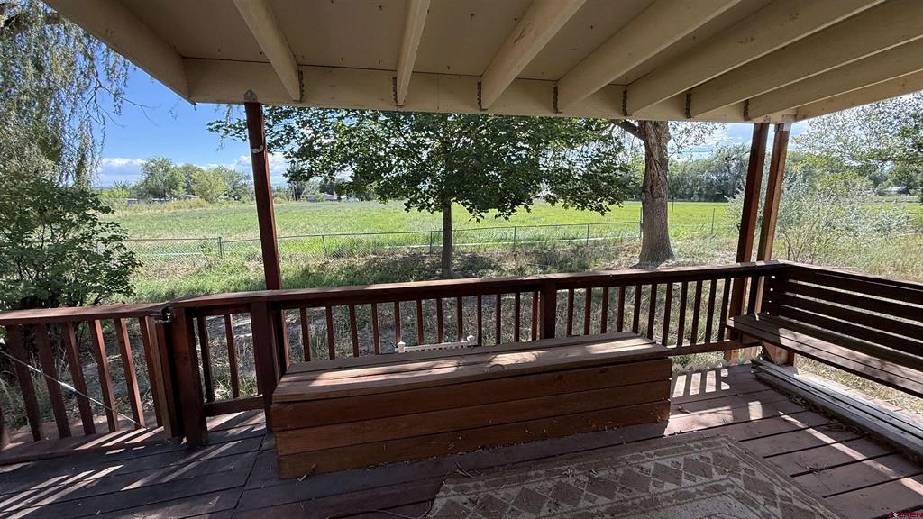 828 1600 Road