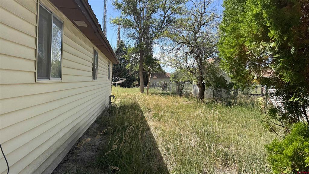 828 1600 Road