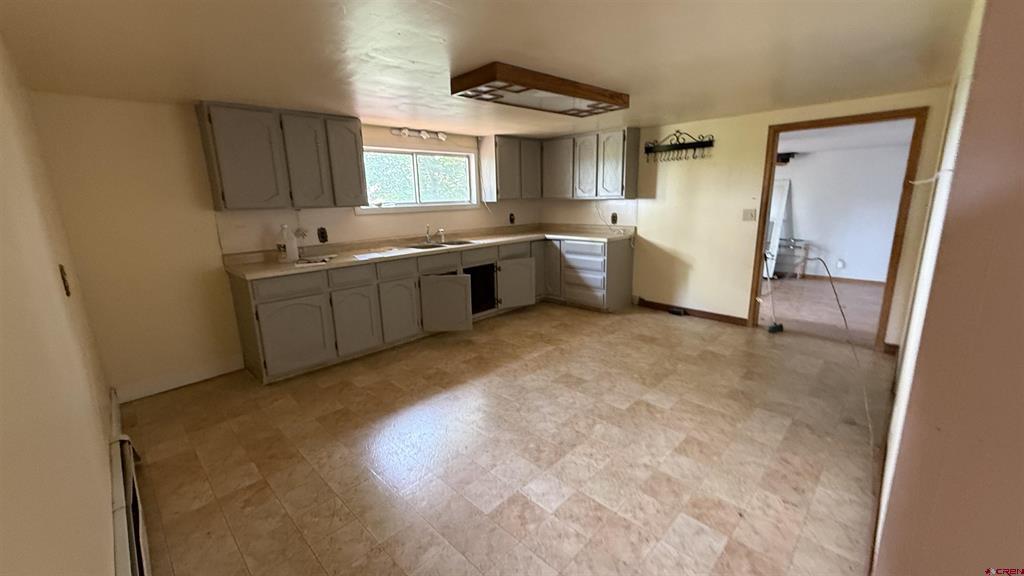 828 1600 Road