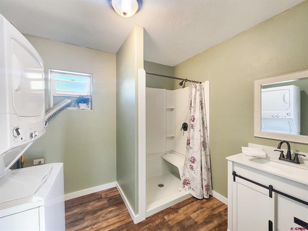585 Cedar Avenue