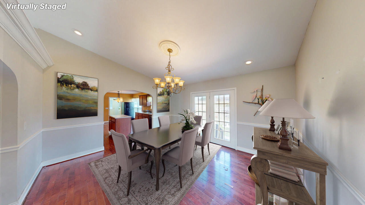 146 Hunters Walk