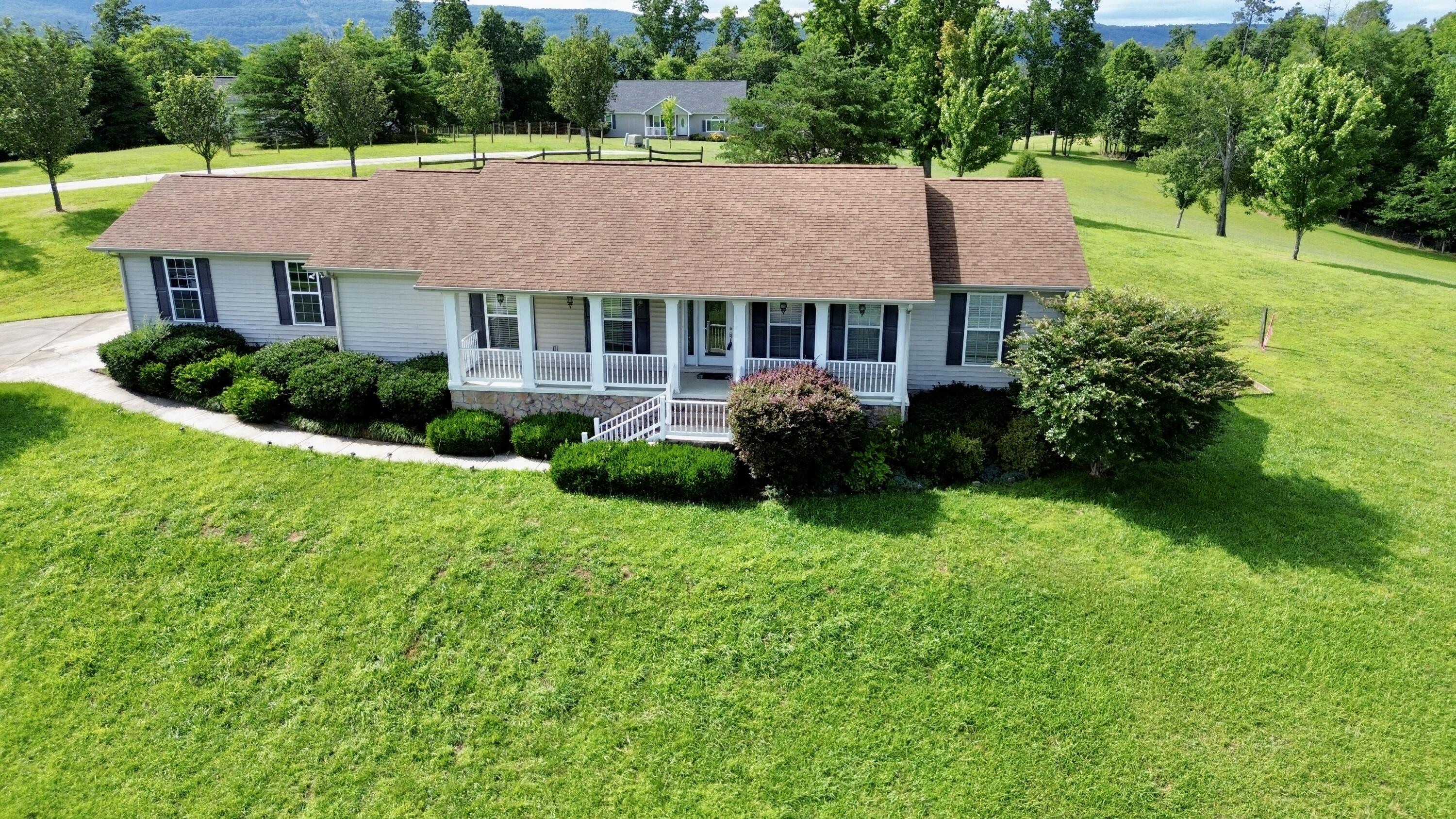 146 Hunters Walk