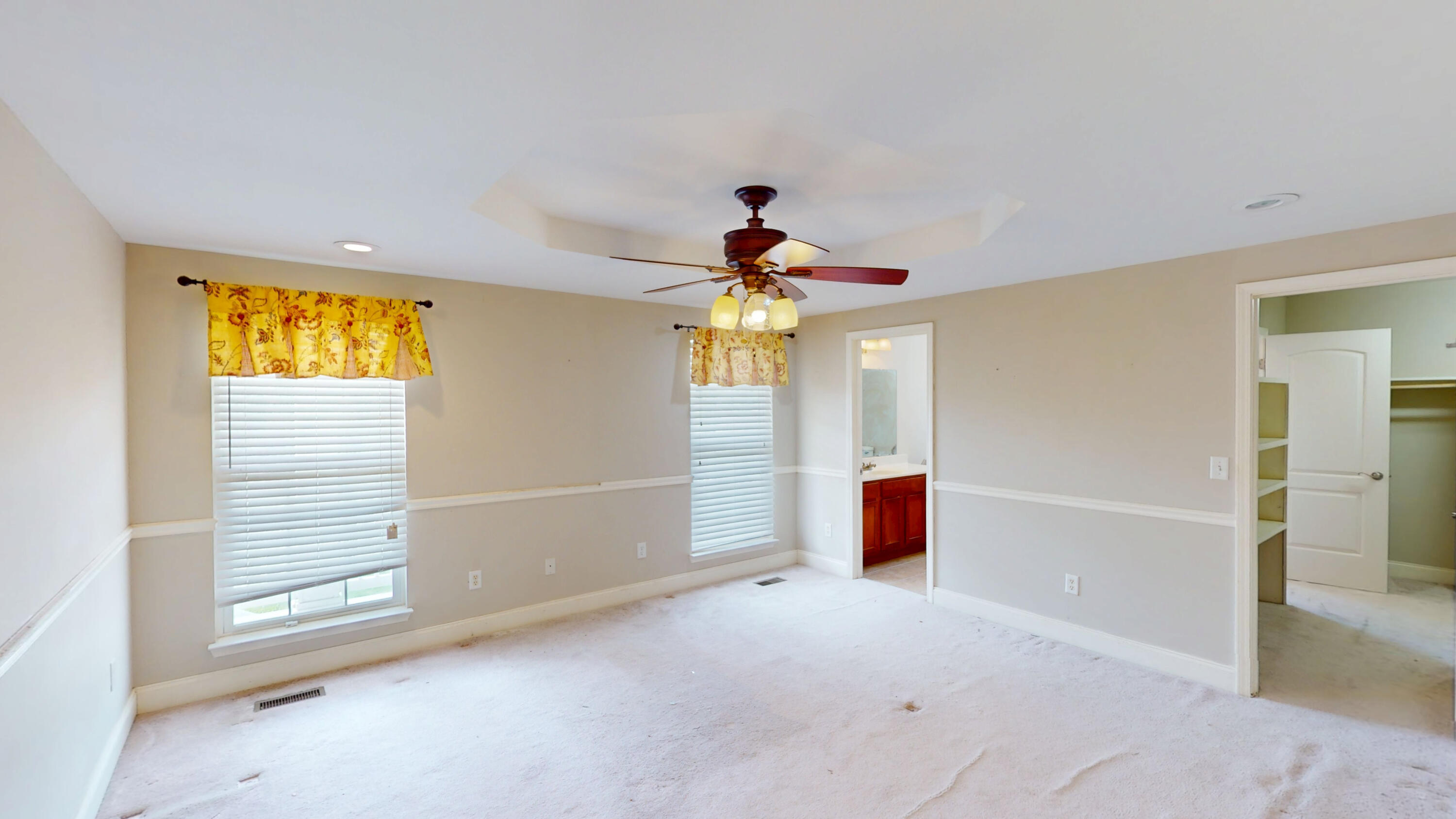 146 Hunters Walk
