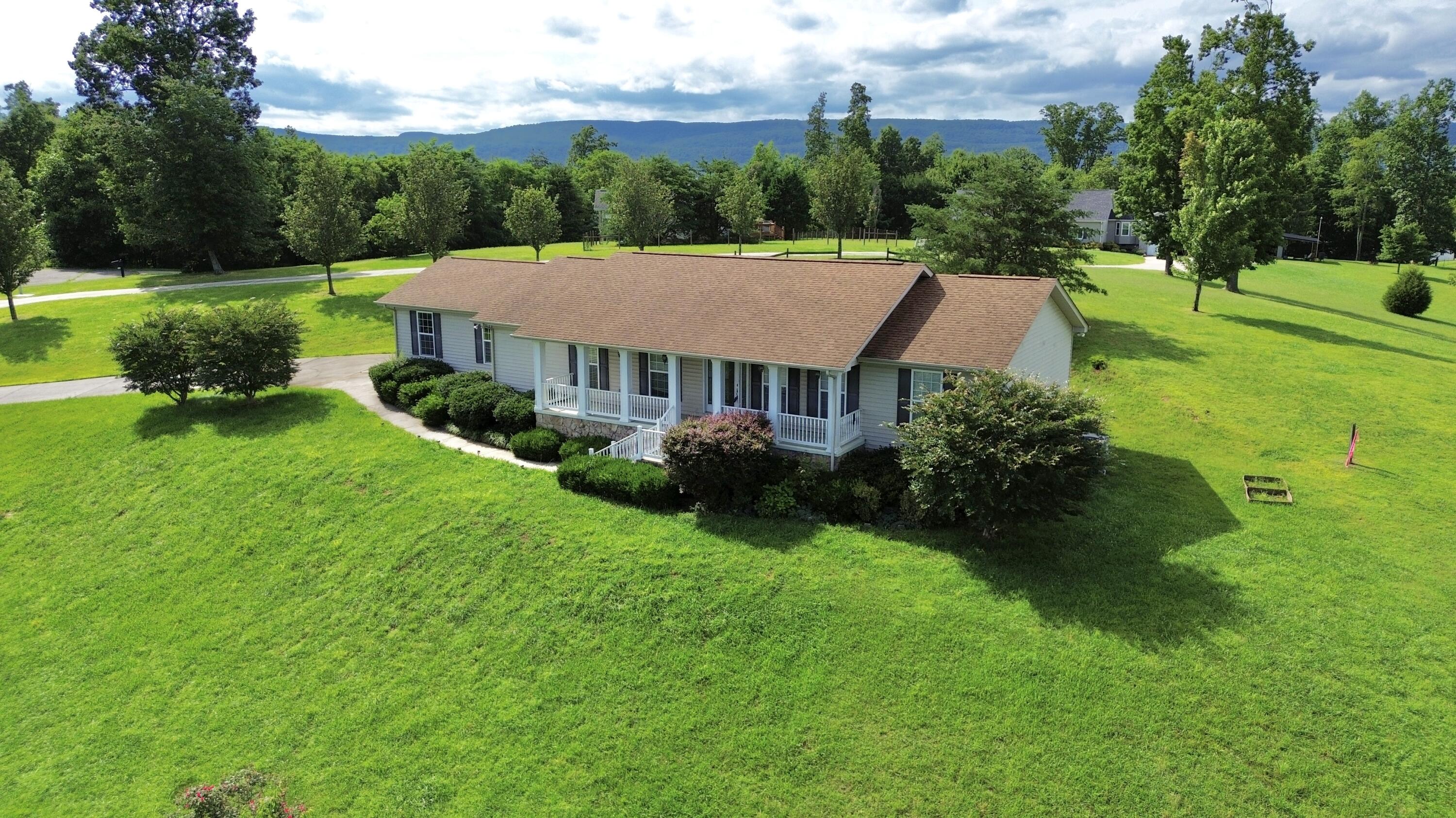 146 Hunters Walk