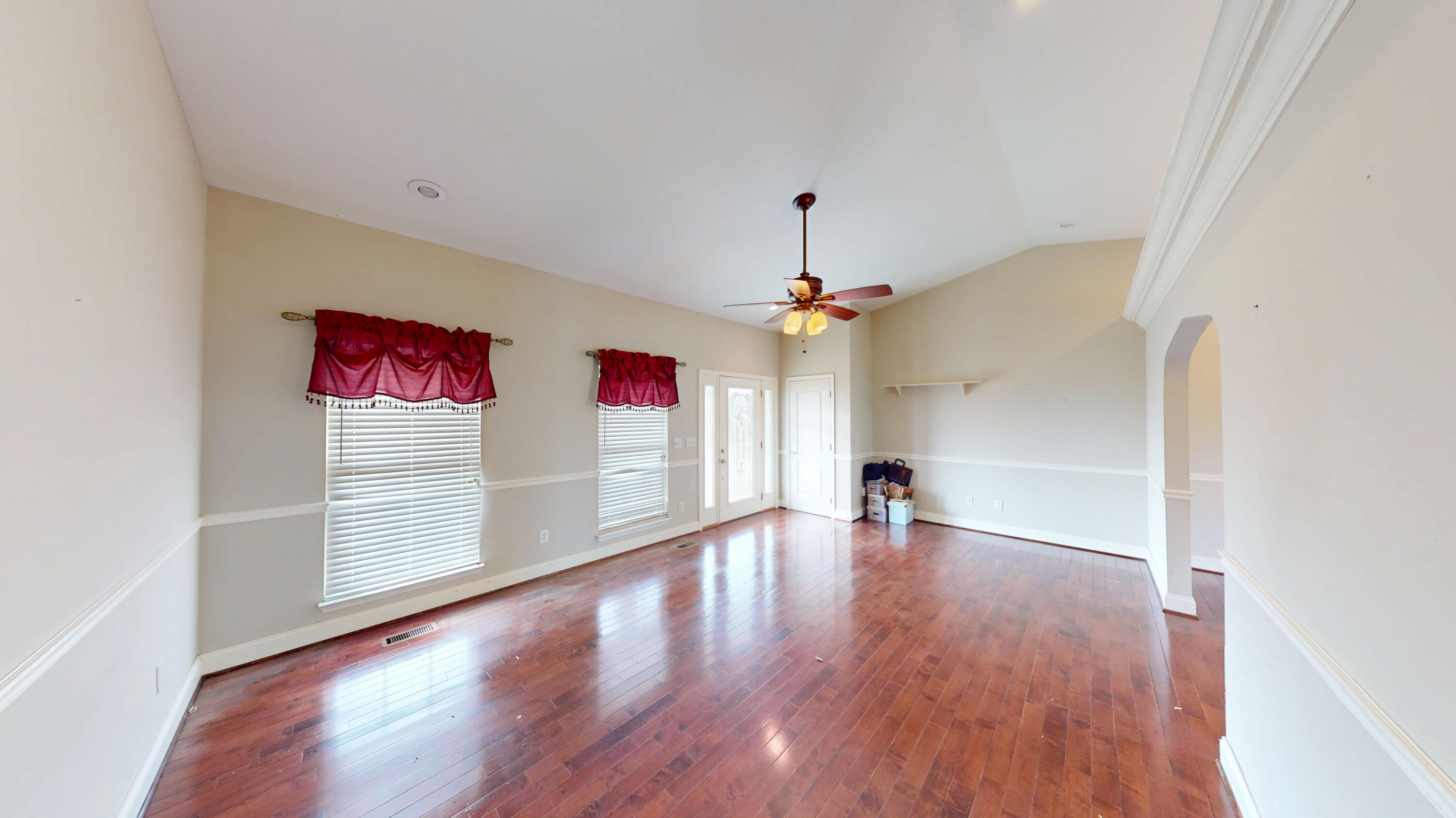 146 Hunters Walk
