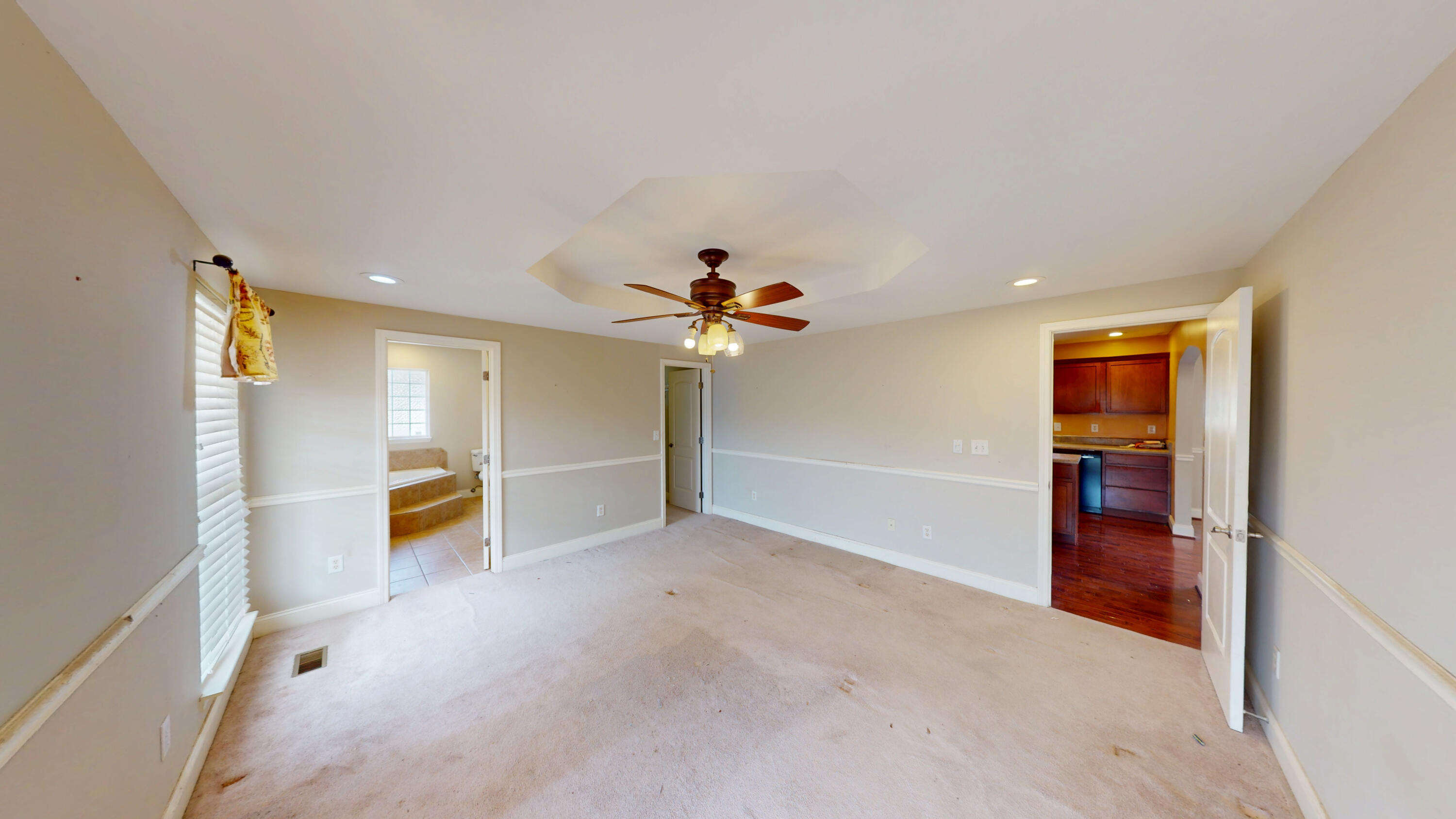 146 Hunters Walk