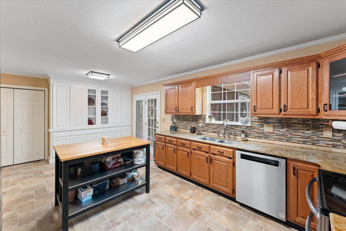 8928 Brookhill Drive