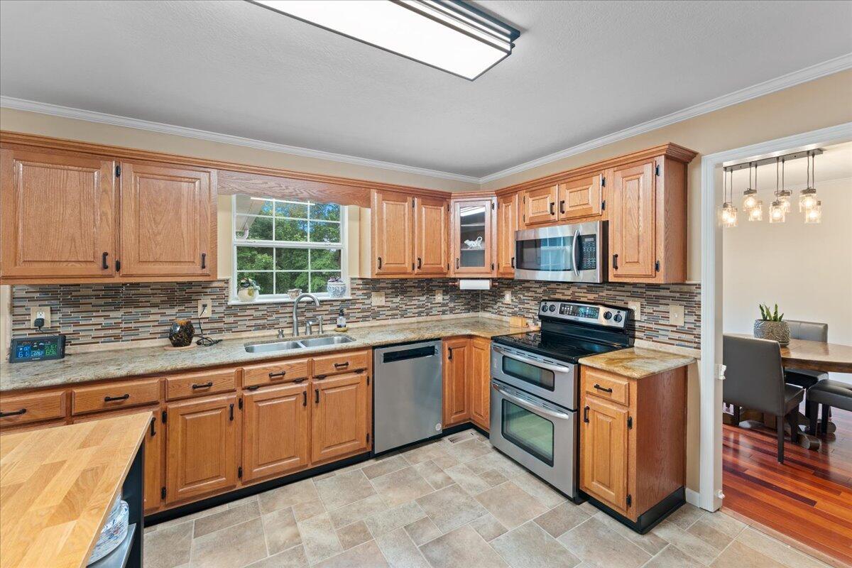 8928 Brookhill Drive