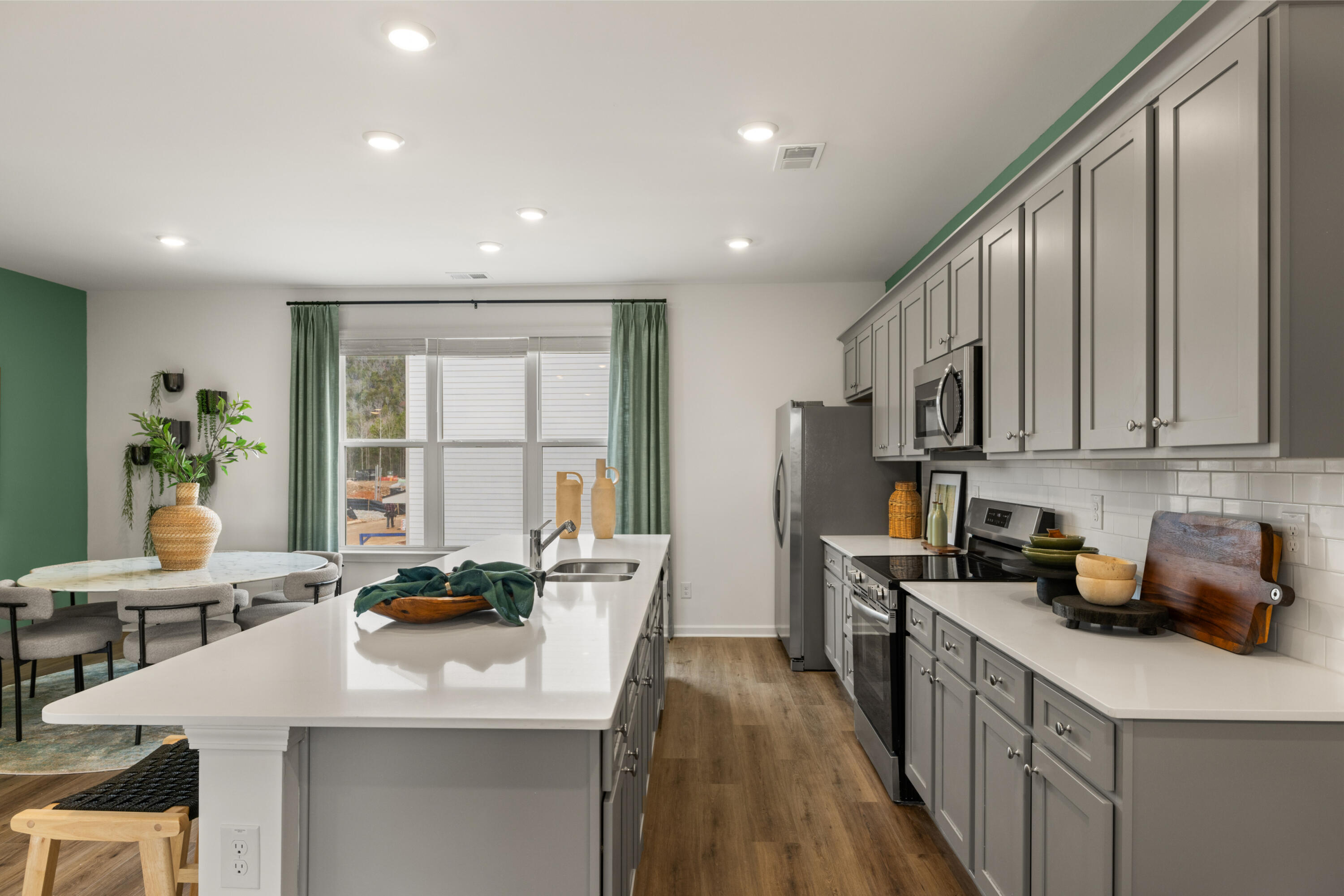 4182 Tillie Circle