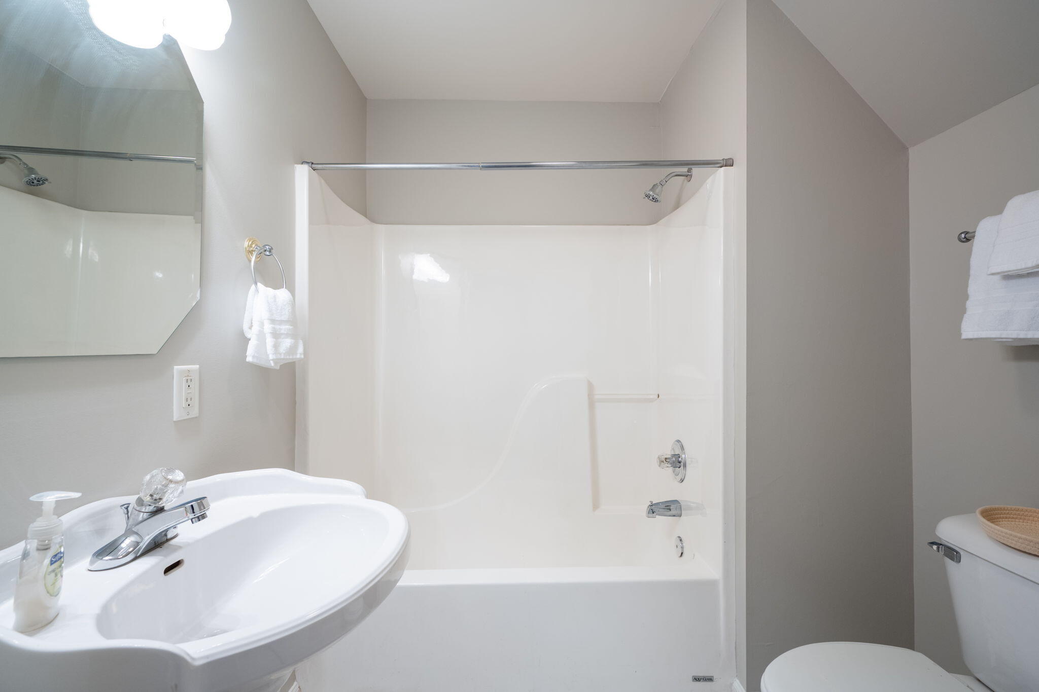 1925 Rosebrook Drive