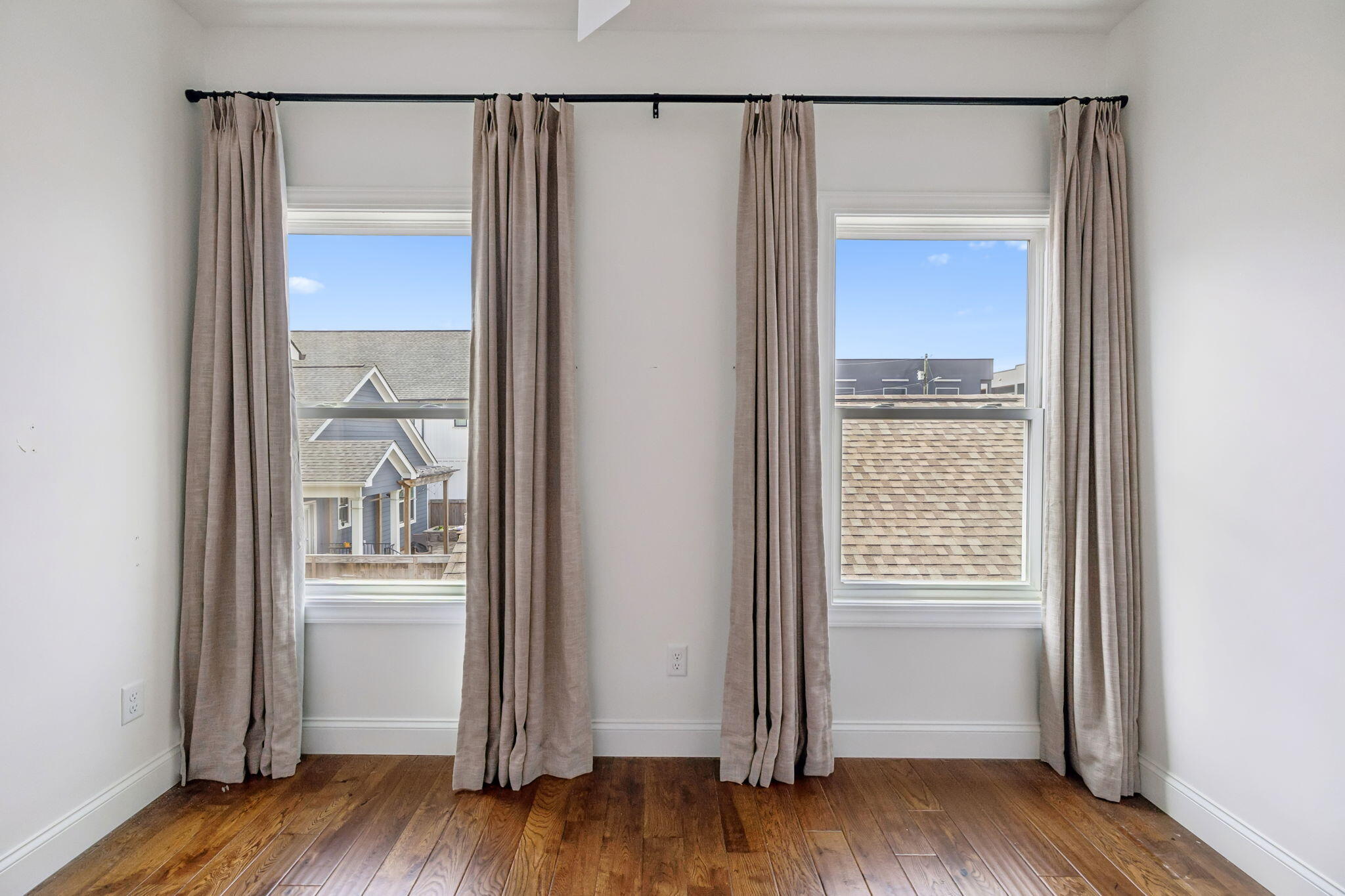 619 E 16th Street, Lot 4
