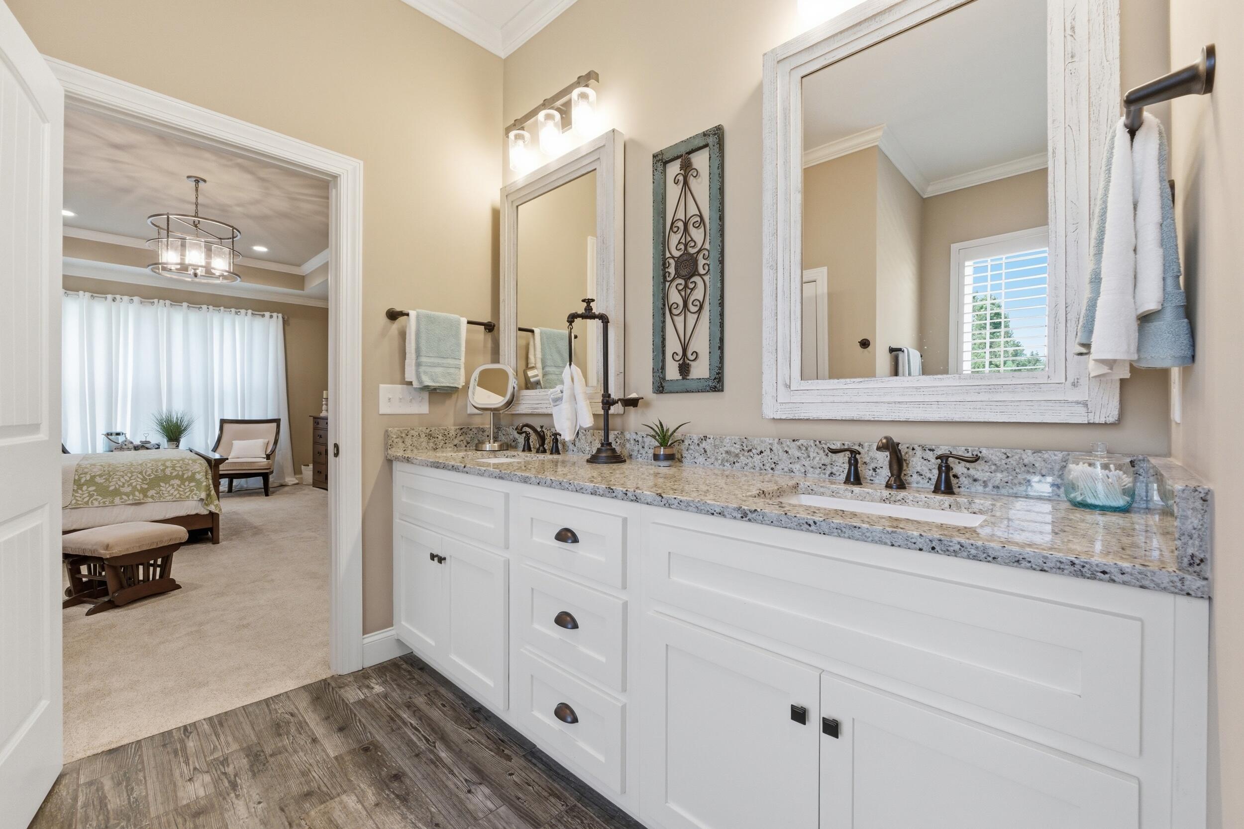 31 Walking Horse Drive NW