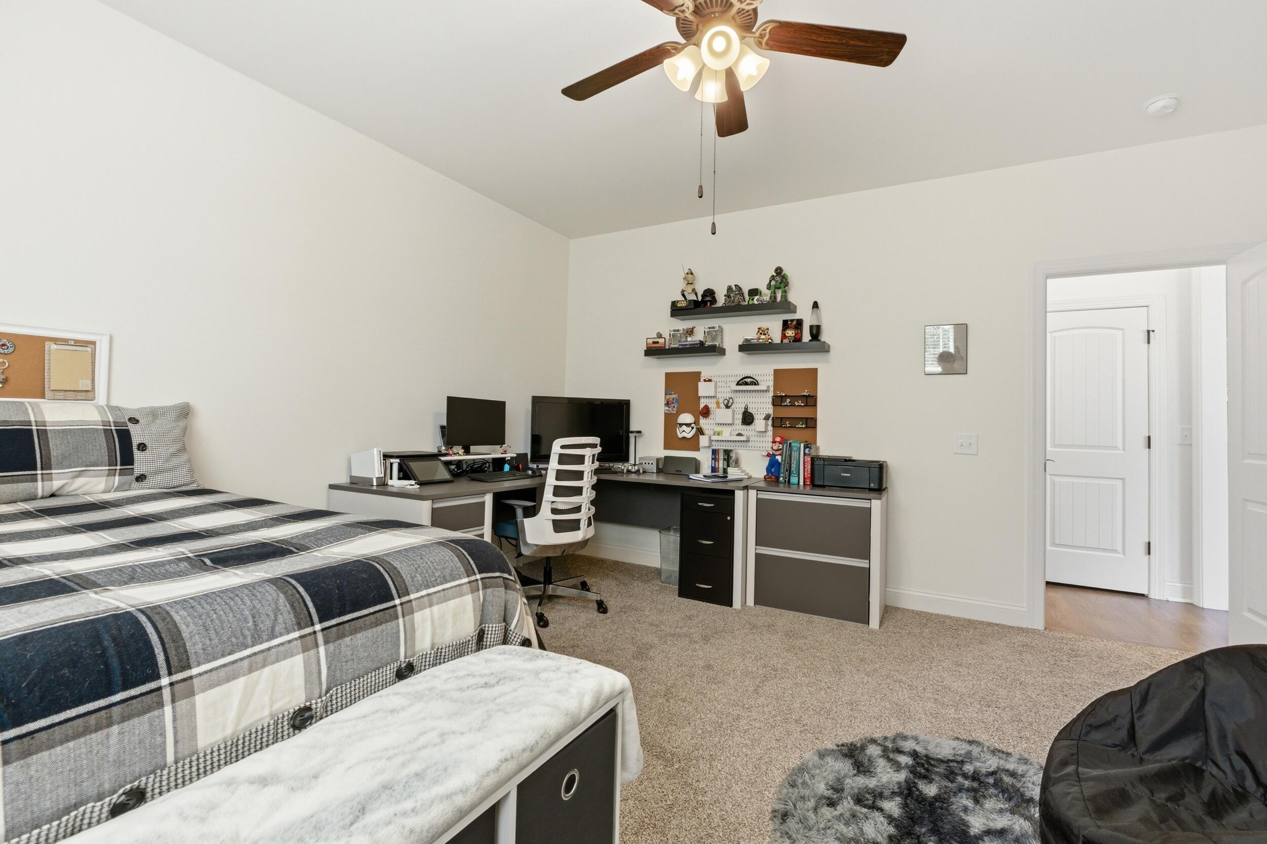 31 Walking Horse Drive NW