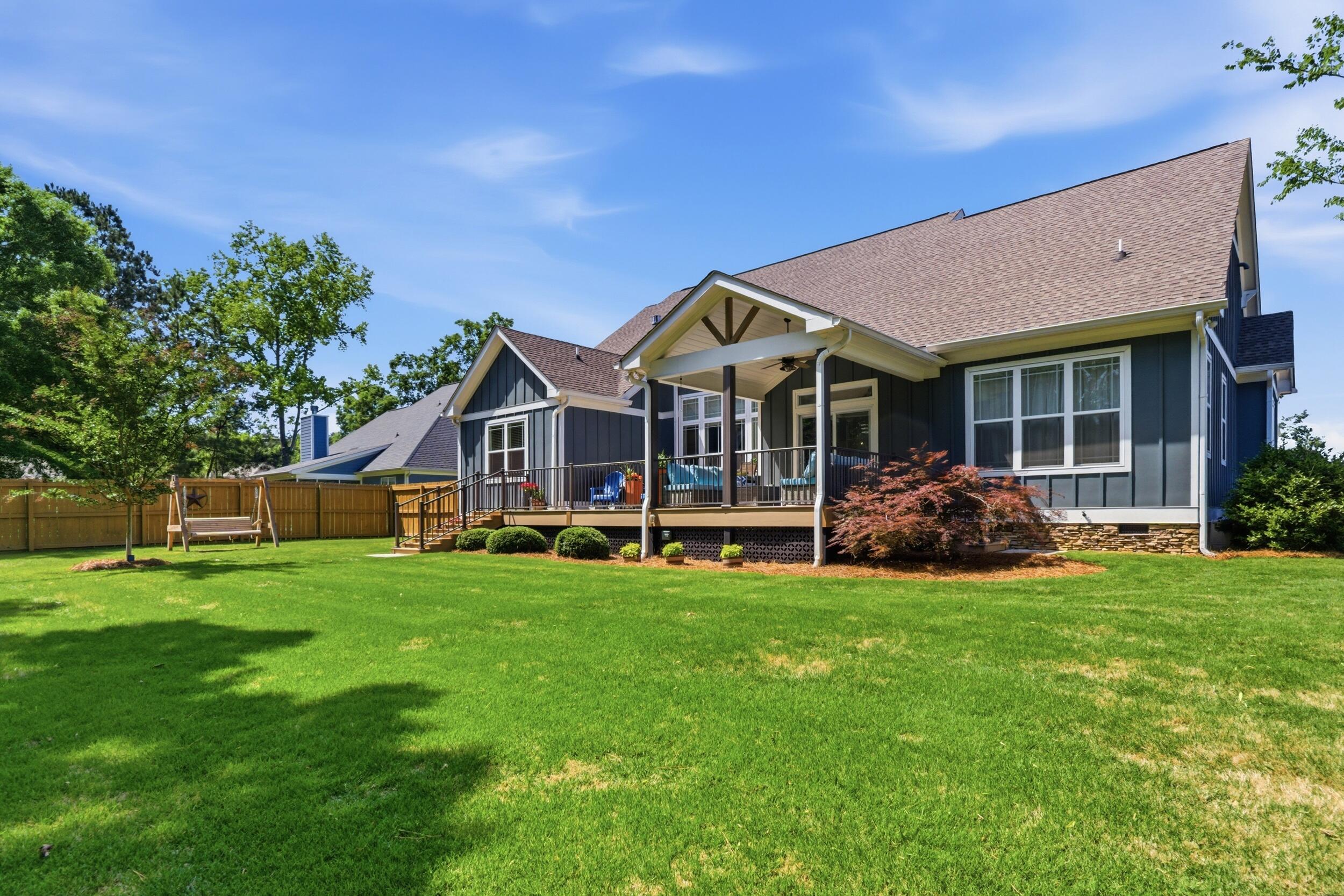 31 Walking Horse Drive NW