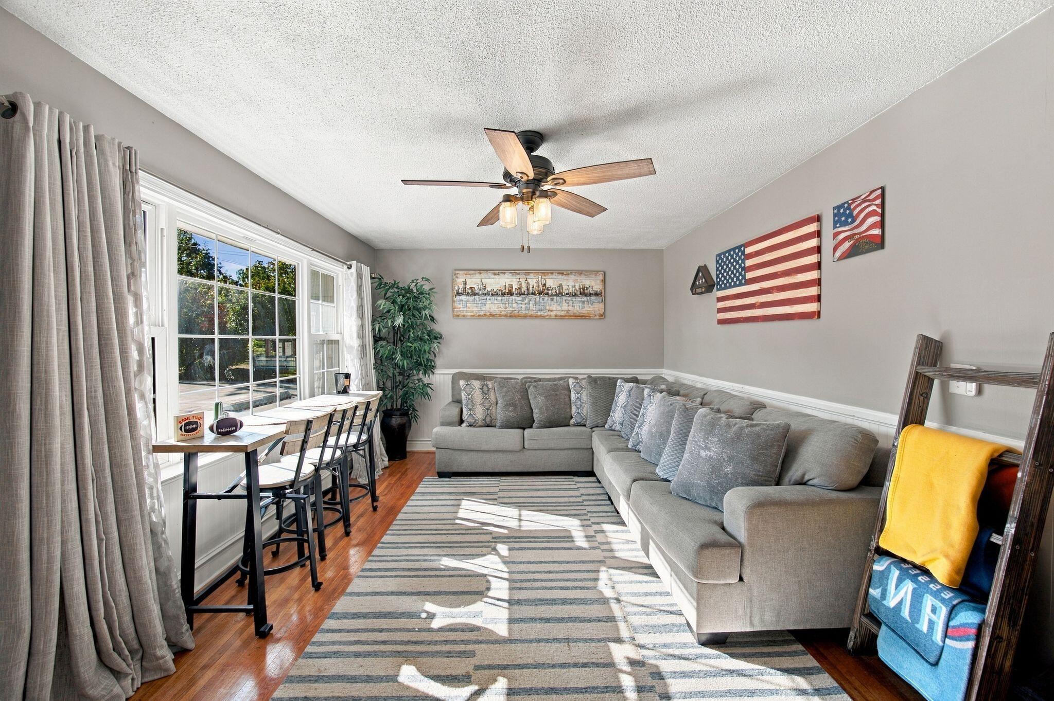 1061 Wynnwood Road