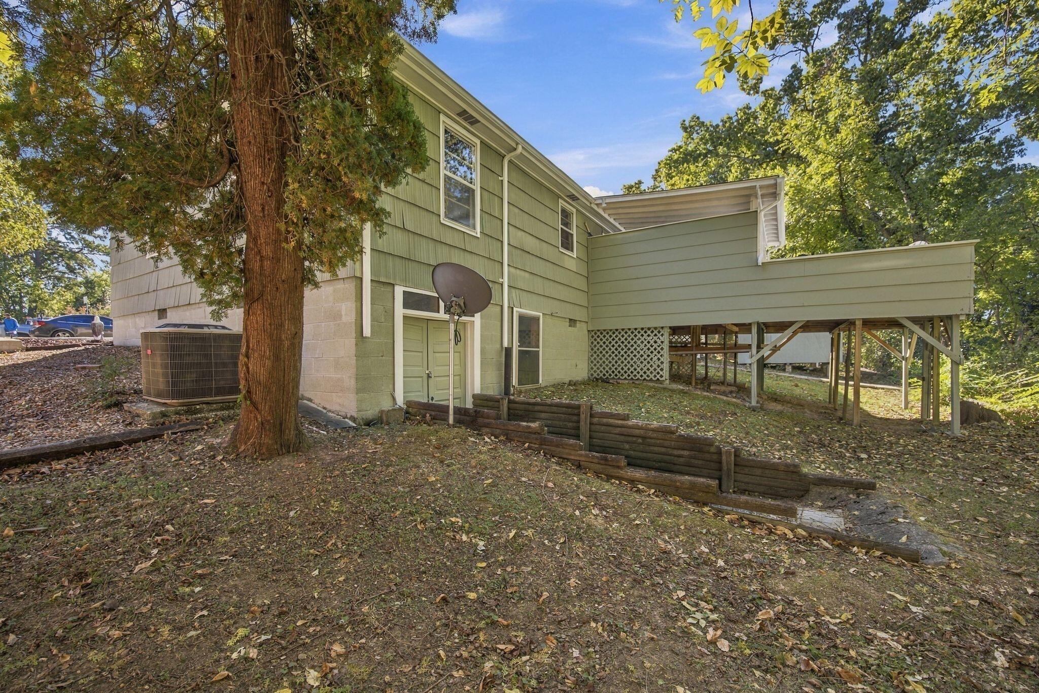 1061 Wynnwood Road