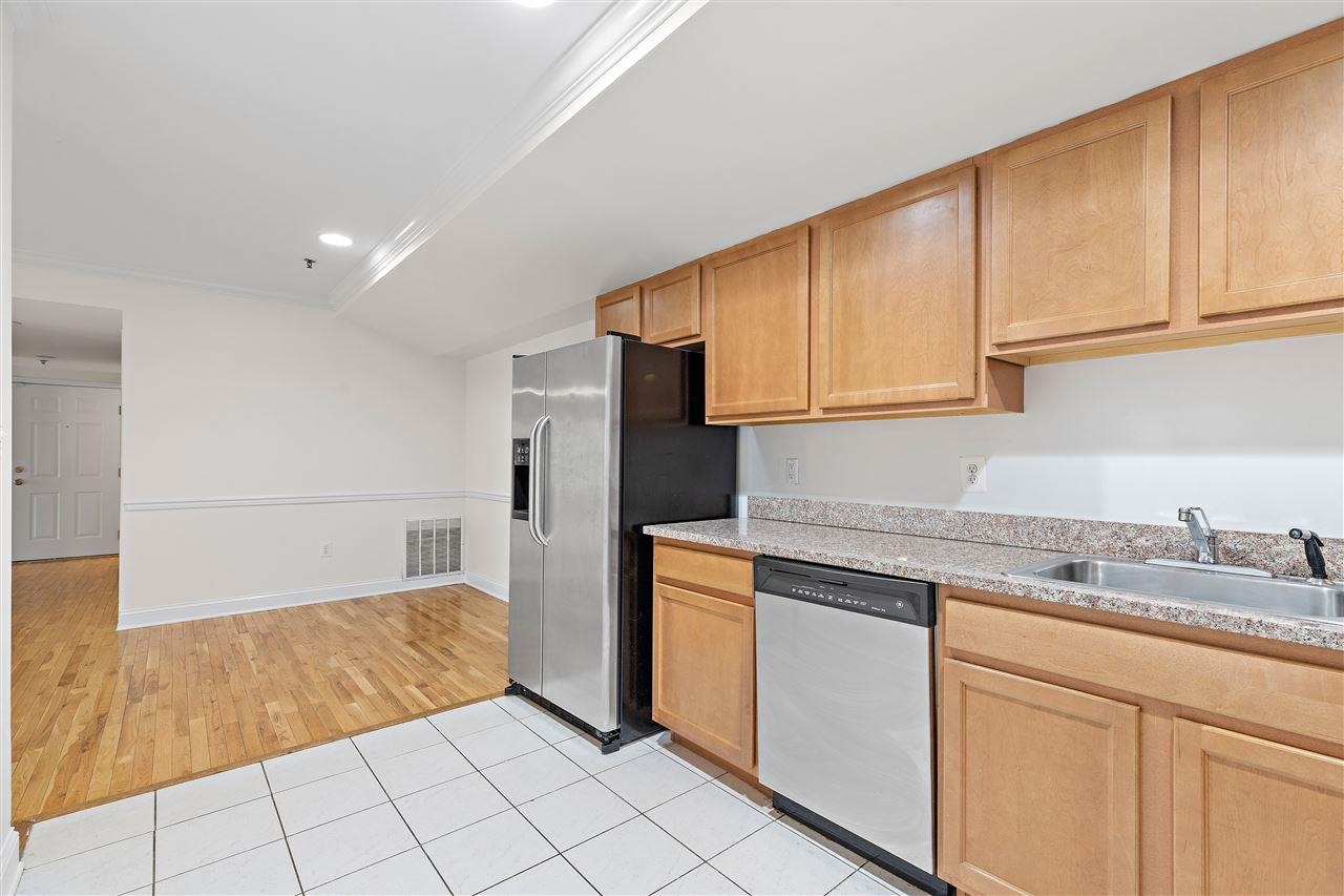 214 JACKSON ST Unit 5