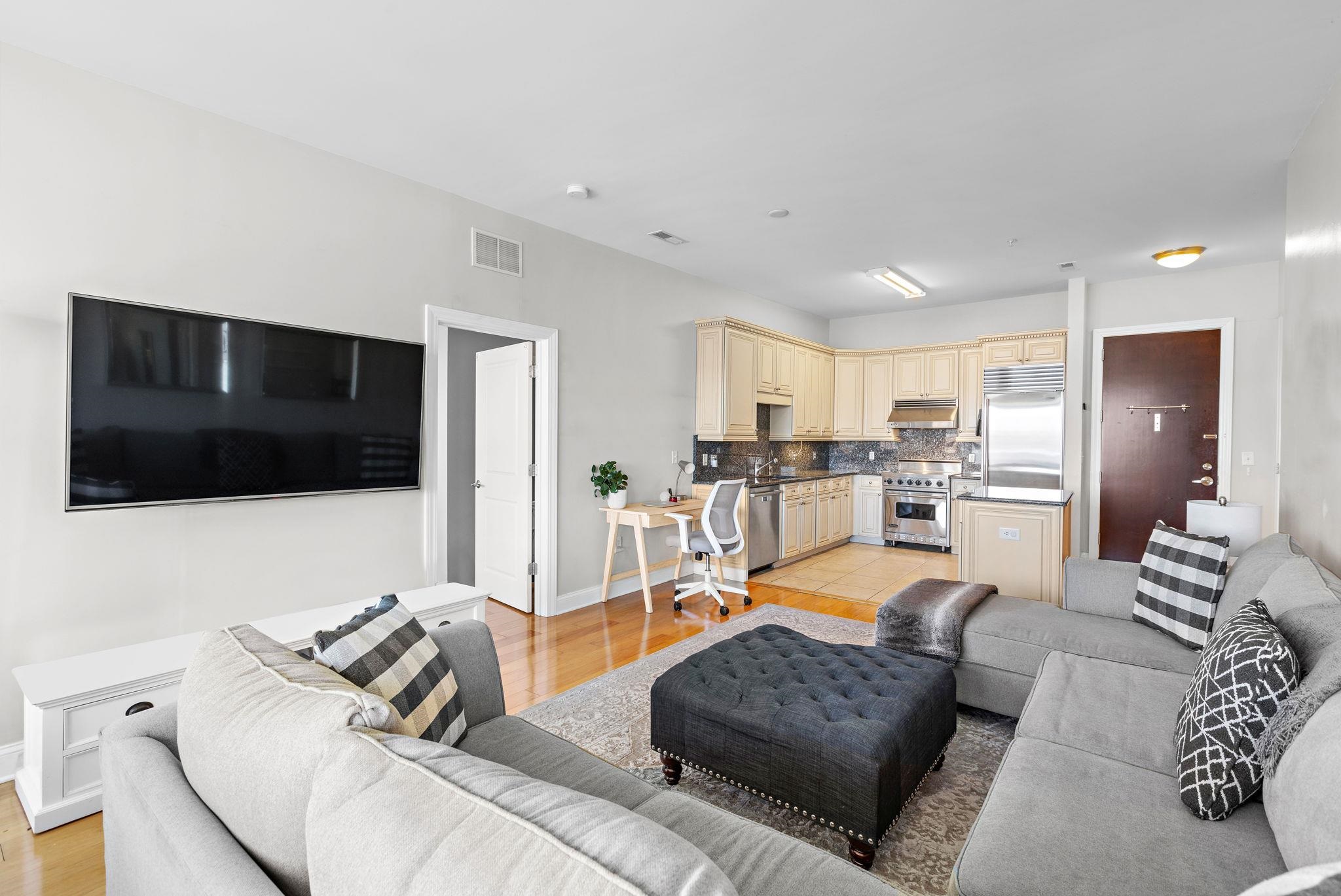 20 AVENUE AT PORT IMPERIAL Unit: 503