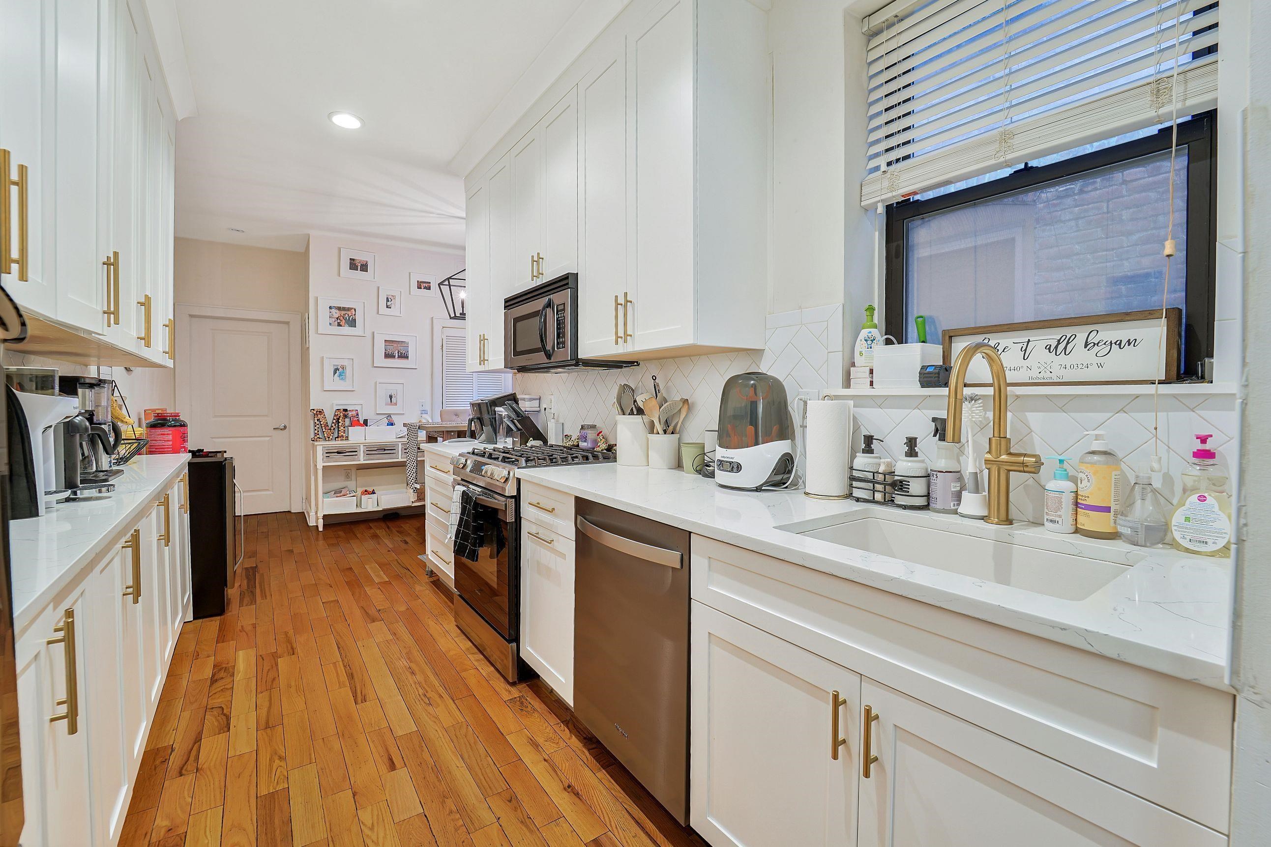 717 WILLOW AVE Unit: 3