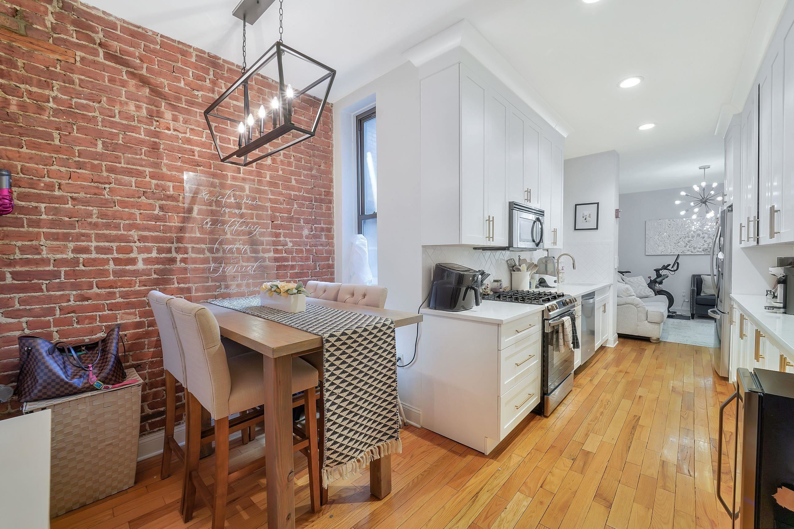 717 WILLOW AVE Unit: 3