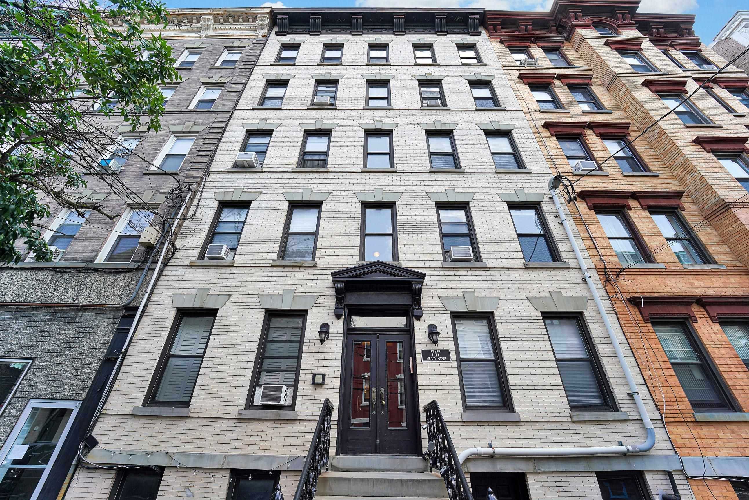717 WILLOW AVE Unit: 3