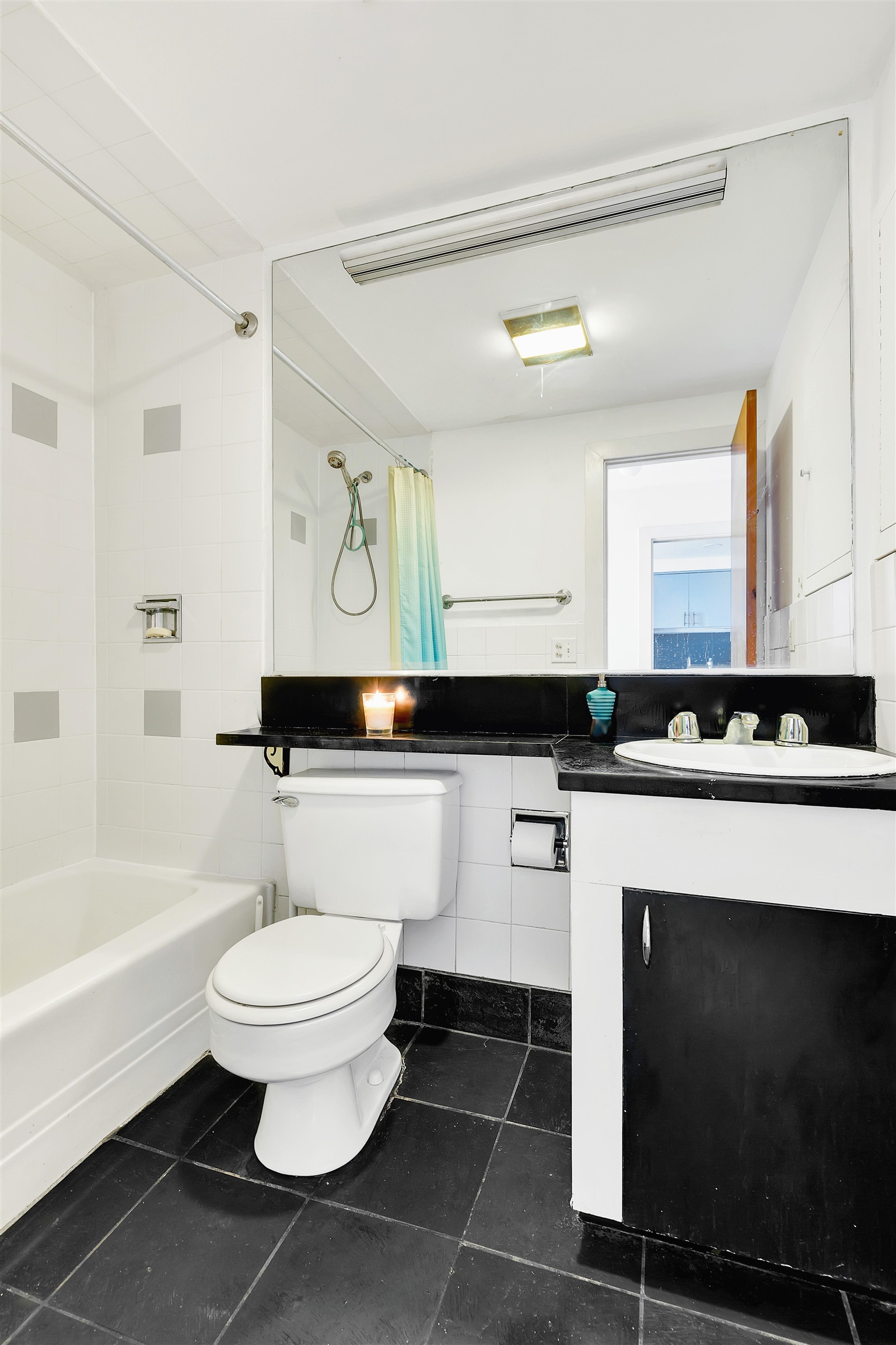 218 WASHINGTON ST Unit: 3A