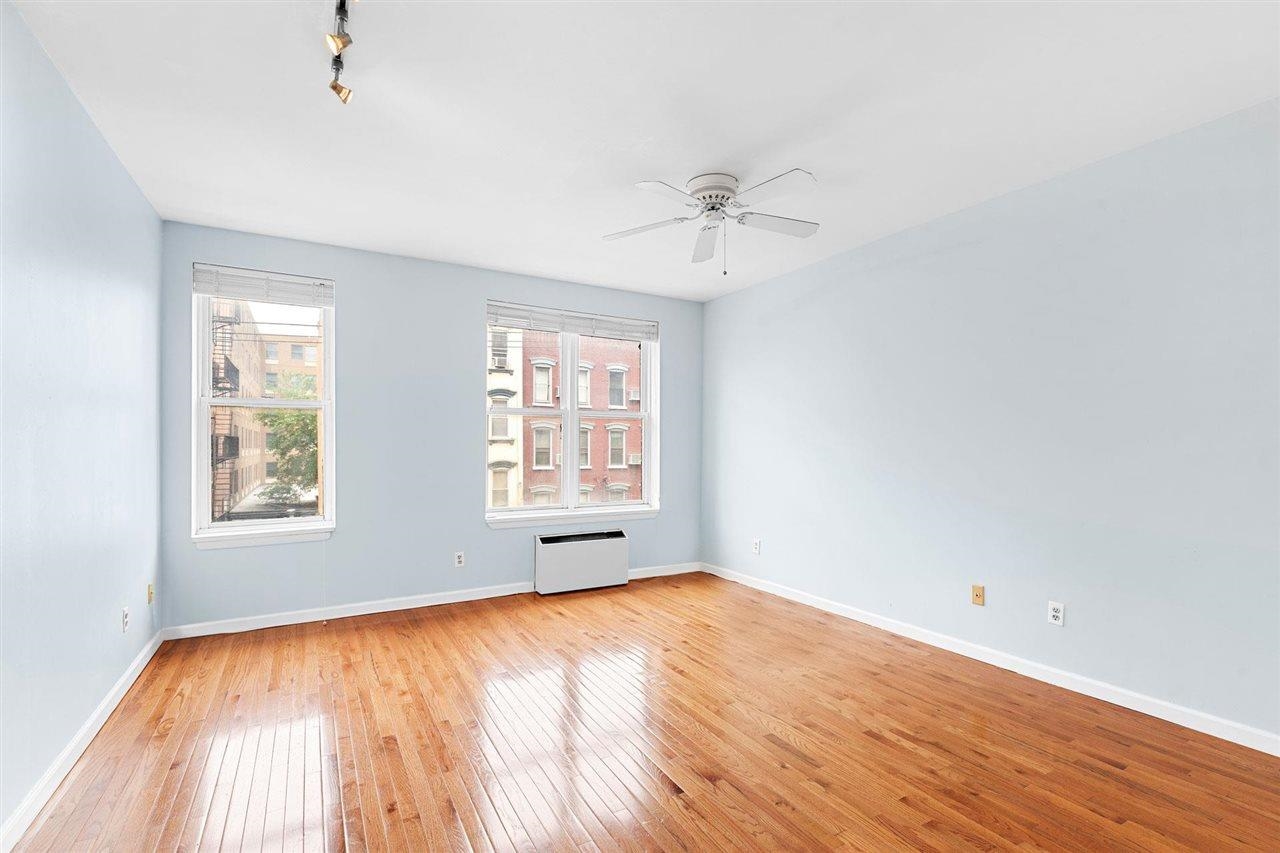 101 WILLOW AVE Unit: 3B