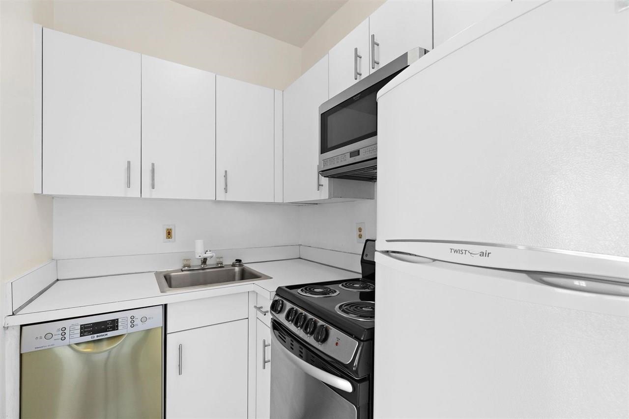 101 WILLOW AVE Unit: 3B