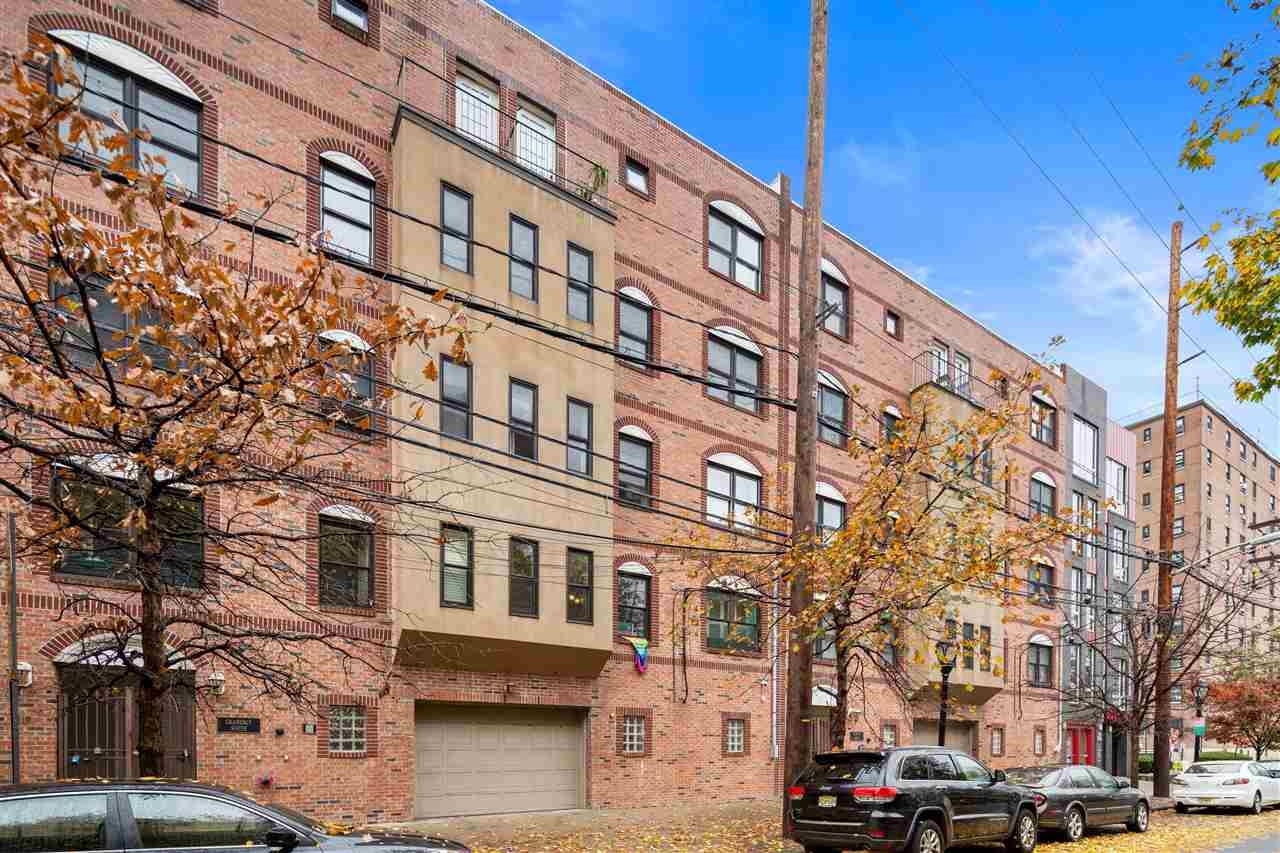 214 JACKSON ST Unit: 5