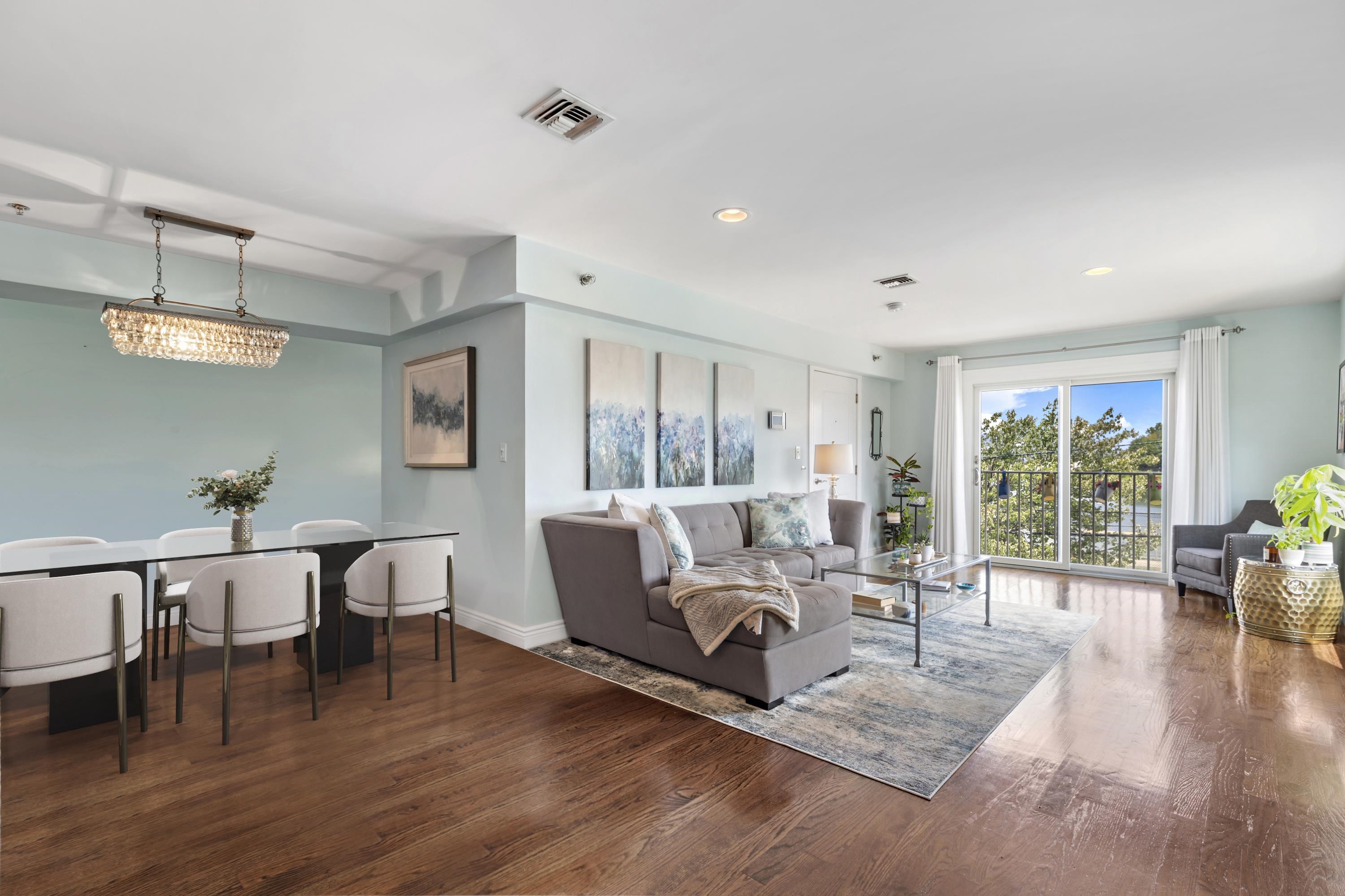 137 20TH ST Unit: B
