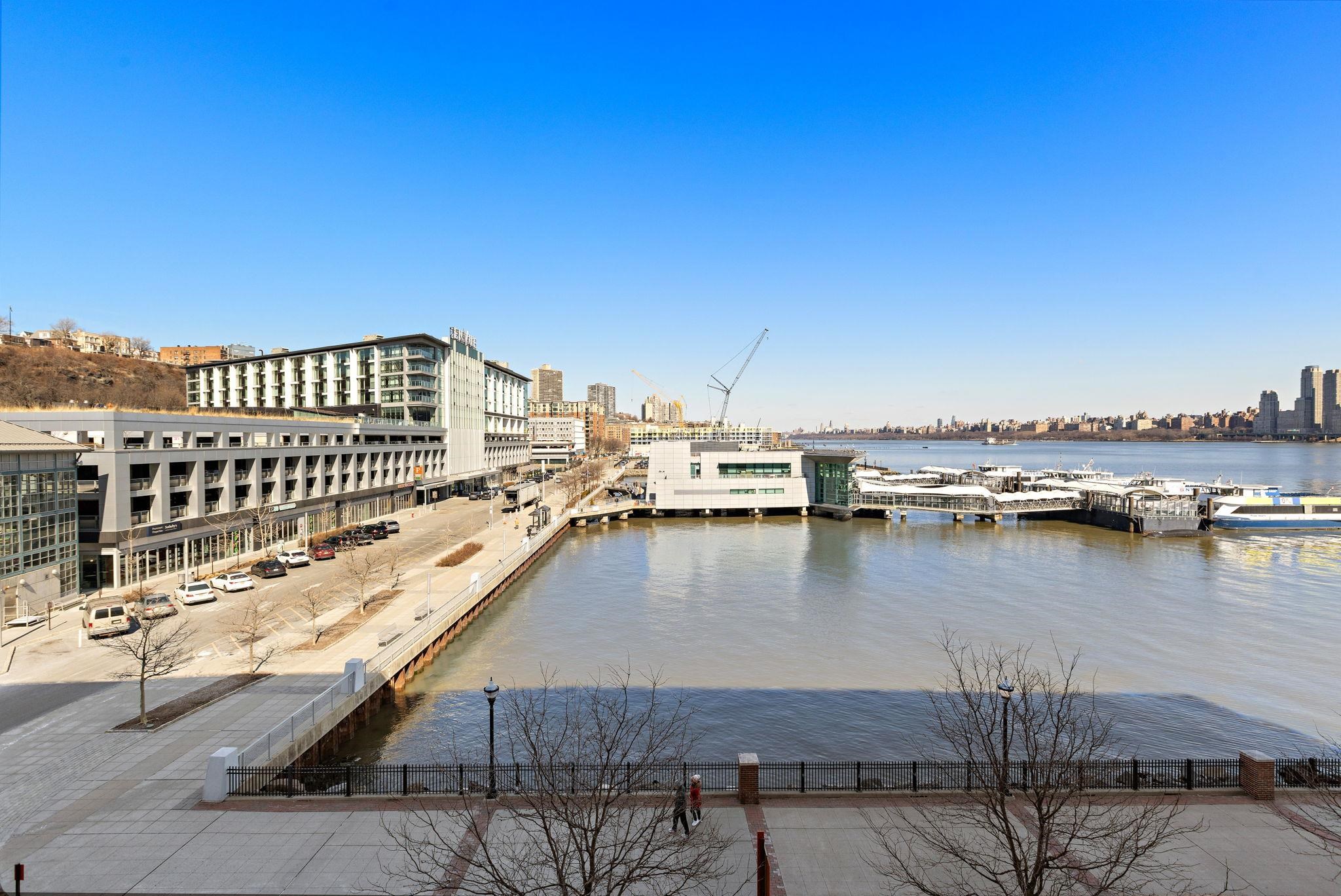 800 AVENUE AT PORT IMPERIAL Unit: 403