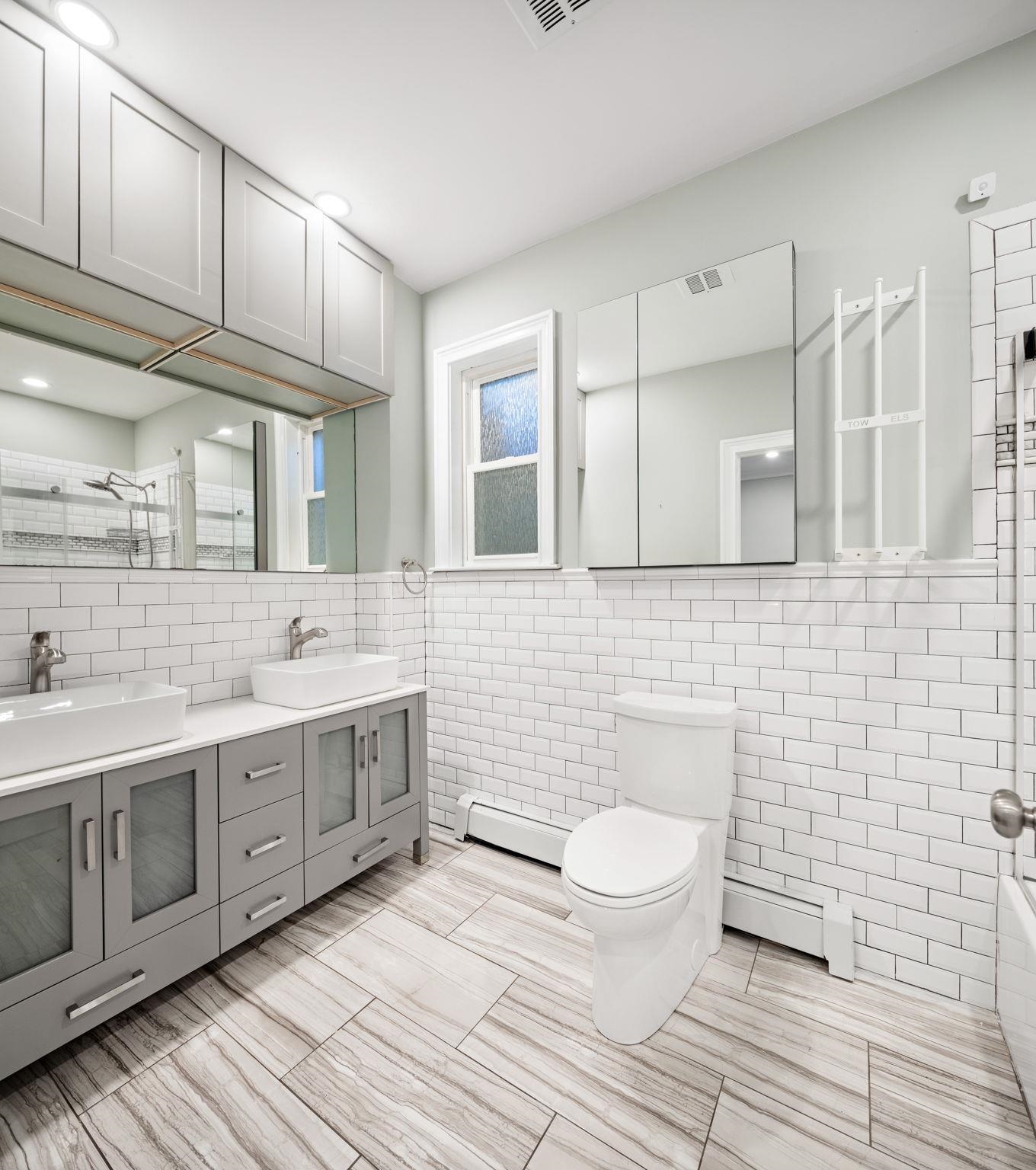 104 OAK ST Unit: 1