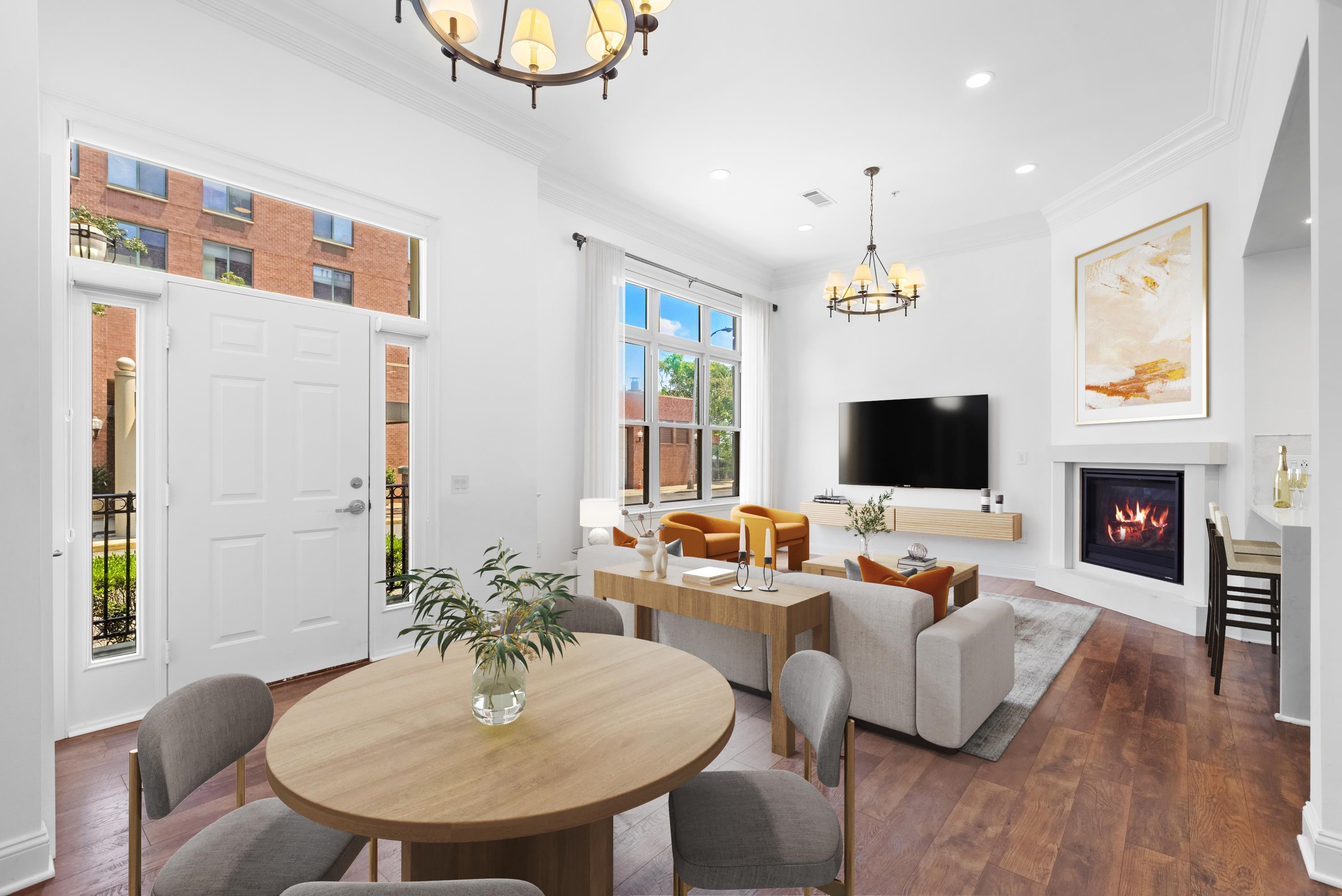 15 WARREN ST Unit: 102